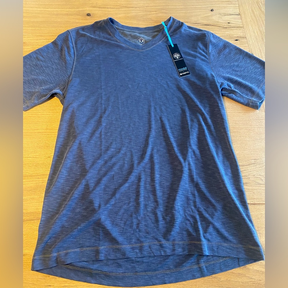 Maevn Short Sleeve‎ V Neck Tee Shirt Men’s 
Blue medium NWT